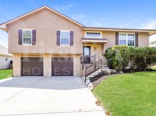 1109 Wiltshire Blvd, Raymore, MO 64083