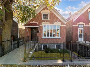 3305 S Damen Ave, Chicago, IL