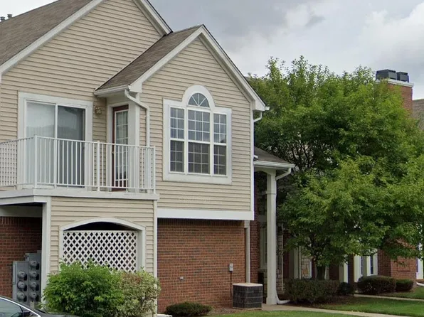 44998 Marigold Dr, Sterling Heights, MI