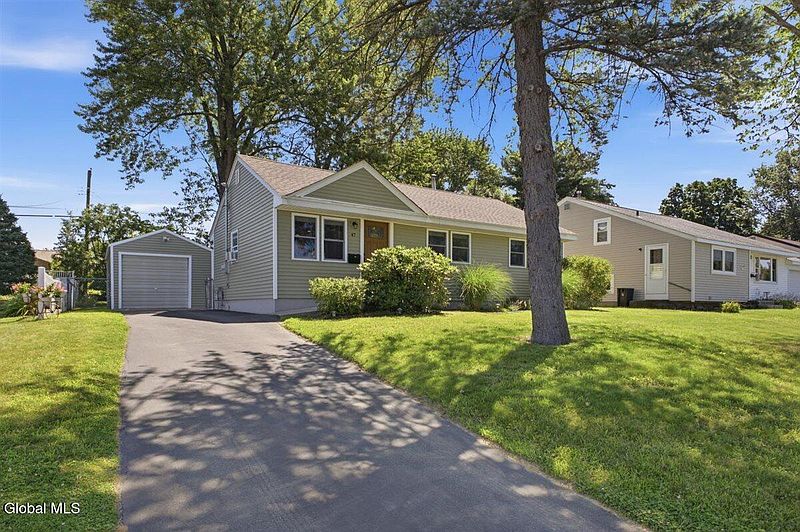 2nd image of 47 Perry Avenue