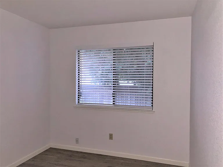 6641 Koster Way — Photo 19