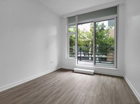 2 bedroom rental in Vancouver — photo 4