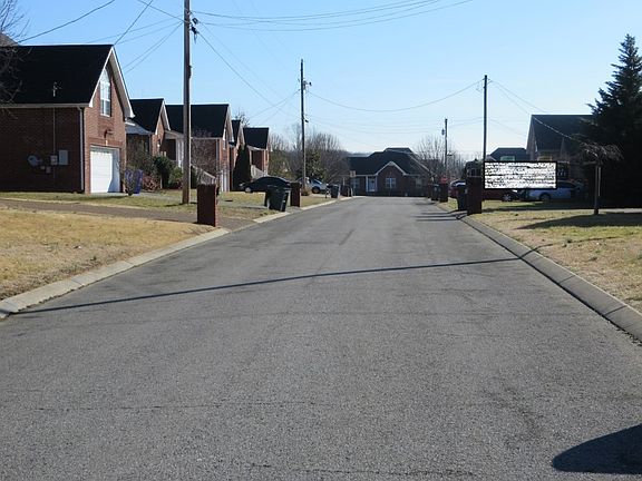 5th image of 123 Iroquois Dr