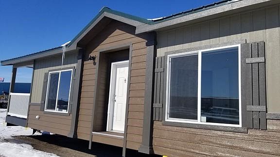 3rd image of 1 Park Ln