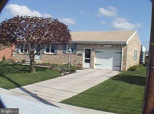 1045 Keith Dr, Hanover, PA 17331