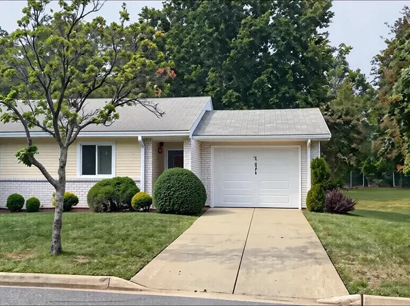 3525 Tarkington Ln #63-B, Silver Spring, MD 20906