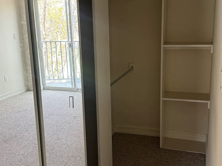 2410 N Naomi St #114 — Photo 15