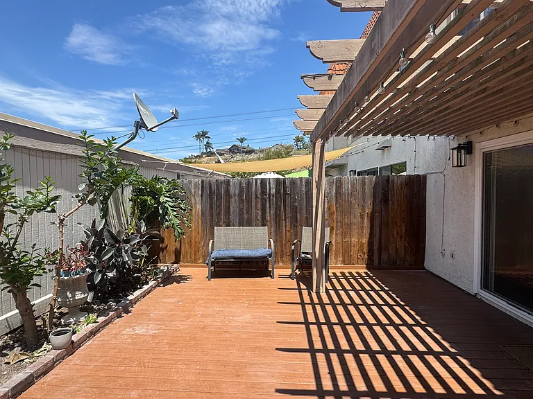 2807 Via Magia — Photo 38