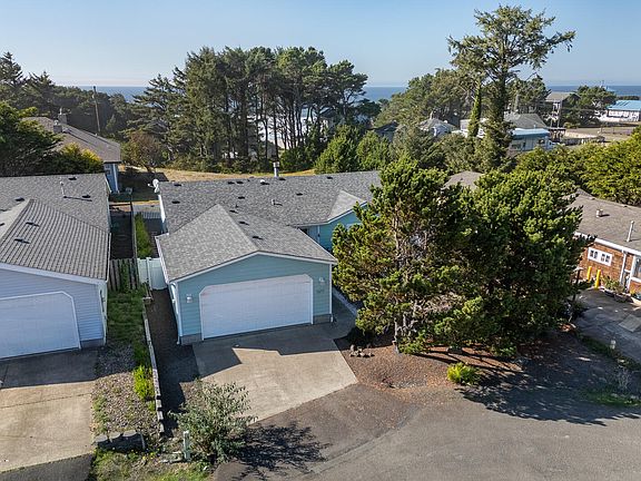 3rd image of 4655 Sussex Ct