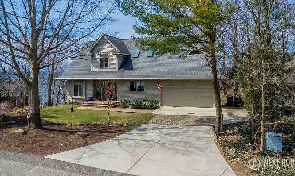 1st image of 9491 Whispering Sands Dr