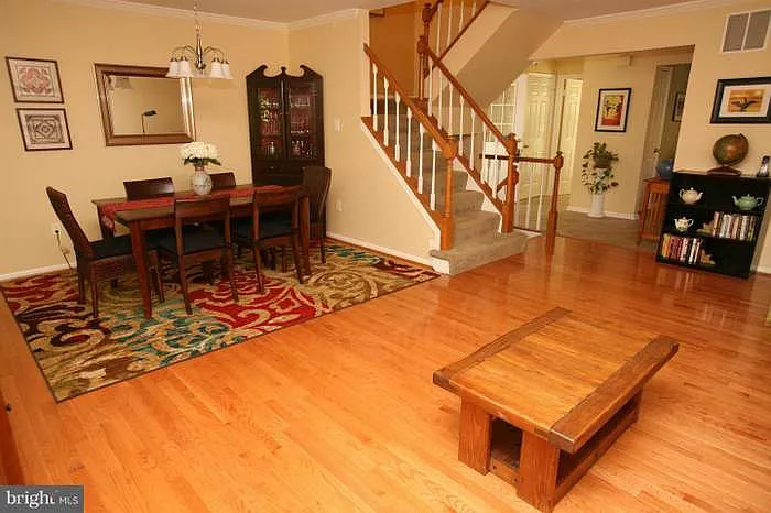 11429 Oak Leaf Dr — Photo 4