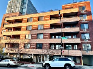 13643 37th Ave APT 1B, Flushing, NY 11354