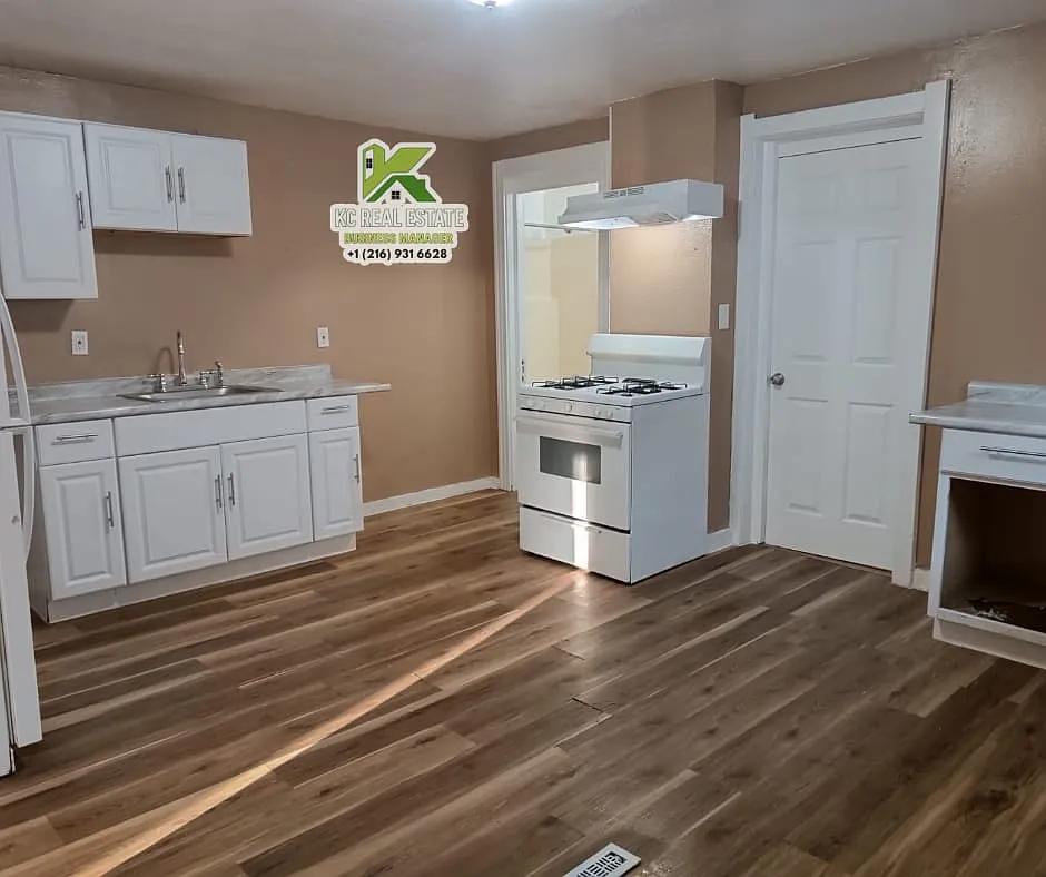 5 bed, 1700 sqft, $1,600 — Photo 4