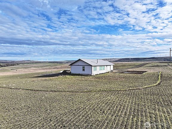 2nd image of 15 Levin Lane