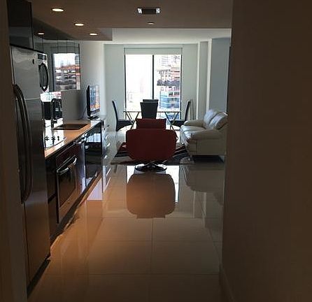 3rd image of 31 SE 6th St APT 2530