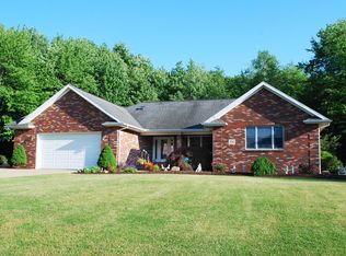 350 W Cedar St, Jefferson, OH 44047