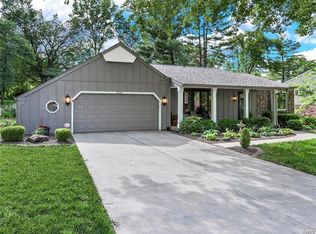 2019 Ravenwood Dr, Collinsville, IL 62234