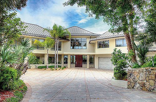 2nd image of 2115 Ocean Dr