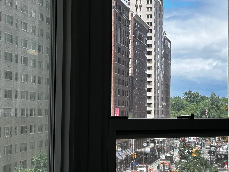 77 W 55th St #6G — Photo 3
