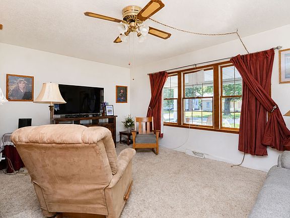 5th image of 1812 Warford St