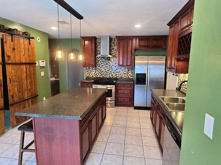 401 Evans Rd — Photo 14