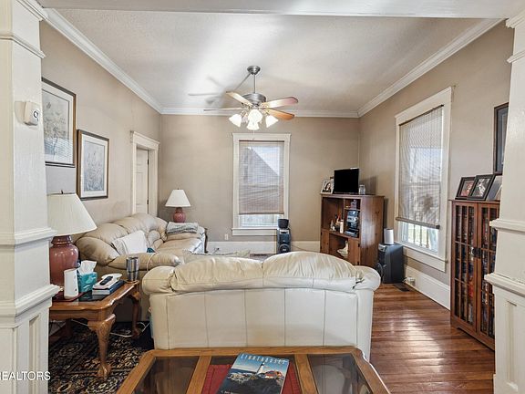 4th image of 715 Hiawassee Ave