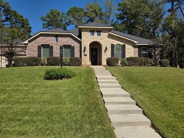 110 Pine Branch Dr, Montgomery, TX 77356
