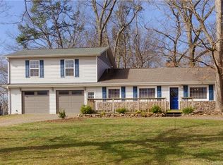 11 W Oakview Rd, Asheville, NC 28806