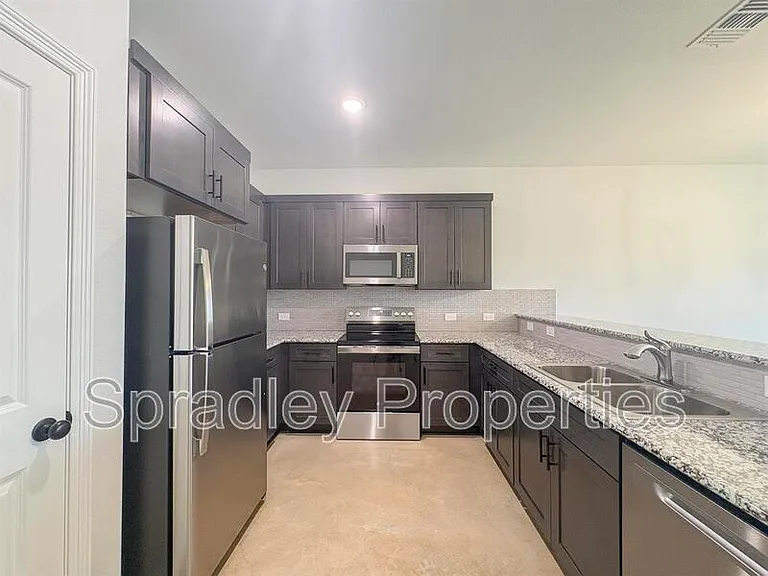 203B Juniper Dr — Photo 7