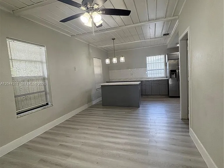 5011 SW 5th St — Photo 4