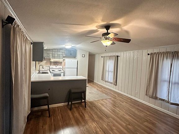 3rd image of 1008 20th Ave