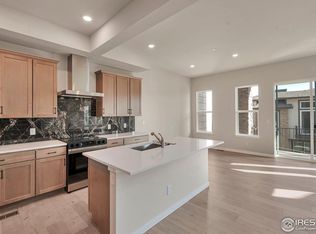 559 Canary Ln, Superior, CO 80027
