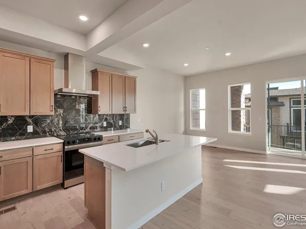 559 Canary Ln, Superior, CO 80027