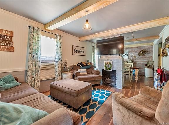 4th image of 1012 Ferrell Grove Ave
