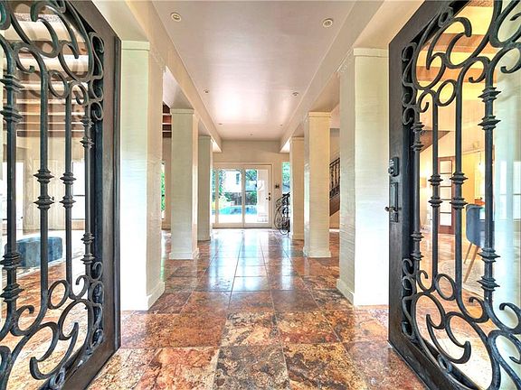 2nd image of 4404 Cat Mountain Dr