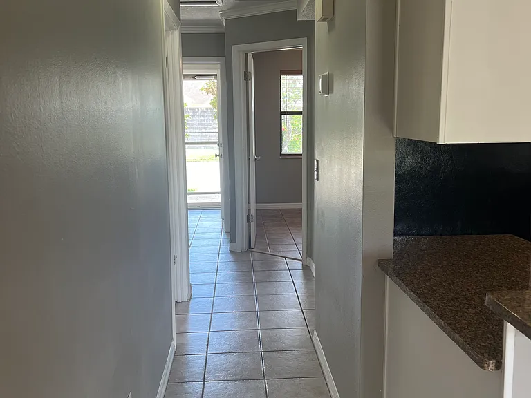 117 Rio Del Mar St #A — Photo 7