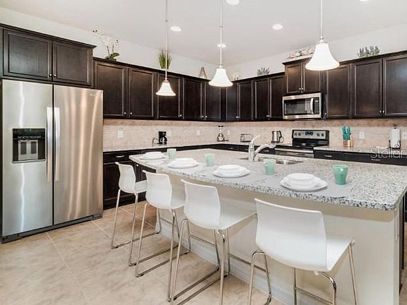 4th image of 8807 Macapa Dr
