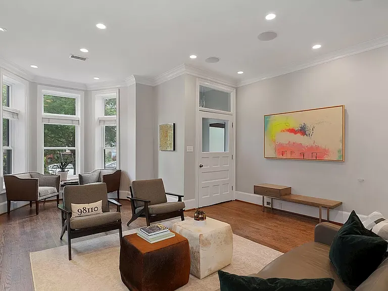 928 T St NW — Photo 5