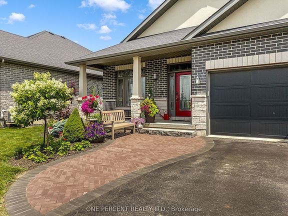 3rd image of 20 Trinity Ct