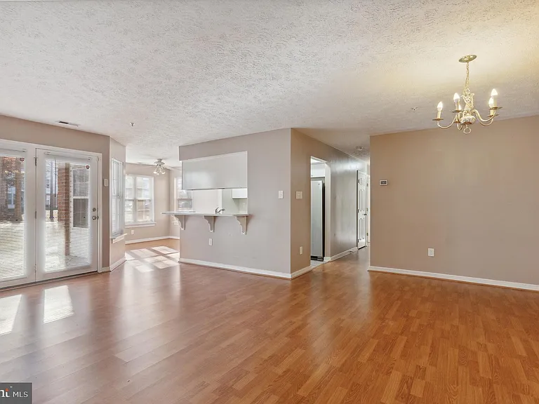 2405 Forest Edge Ct #103 — Photo 5