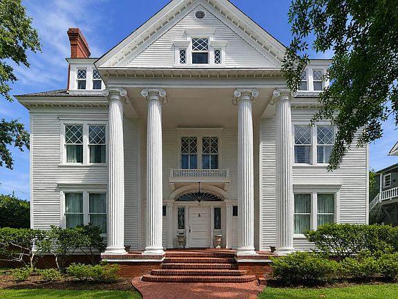 3rd image of 113 Nun Street