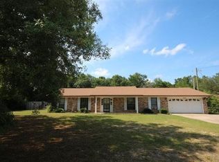 6212 Chinquapin Rd, Milton, FL 32570