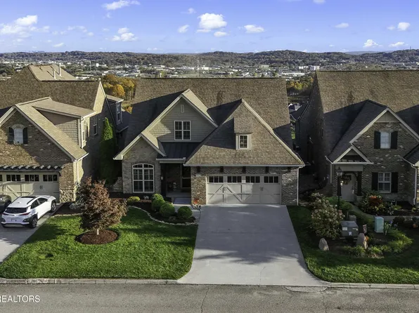 1225 Bishops View Ln, Knoxville, TN 37932