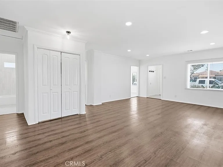 5117 W 133rd St — Photo 13