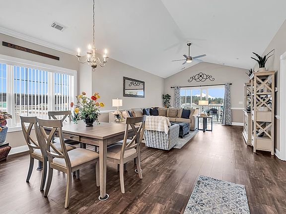 2nd image of 124 S Shore Blvd. #301