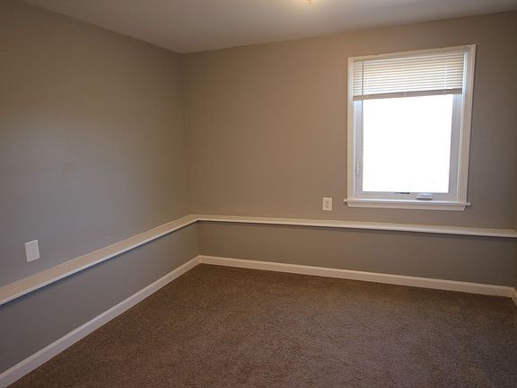 5th image of 312 N Philadelphia Blvd APT 4