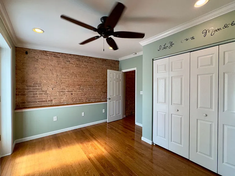 415 S Bouldin St — Photo 13