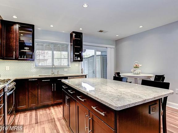 5th image of 13115 Englishwood Ln