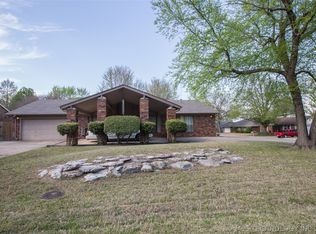 9219 E 68th St, Tulsa, OK 74133