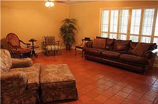3rd image of 611 Evergreen Dr